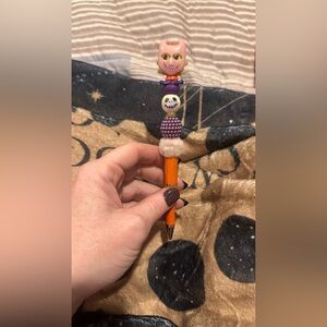 Lock from NBC Doorable pen